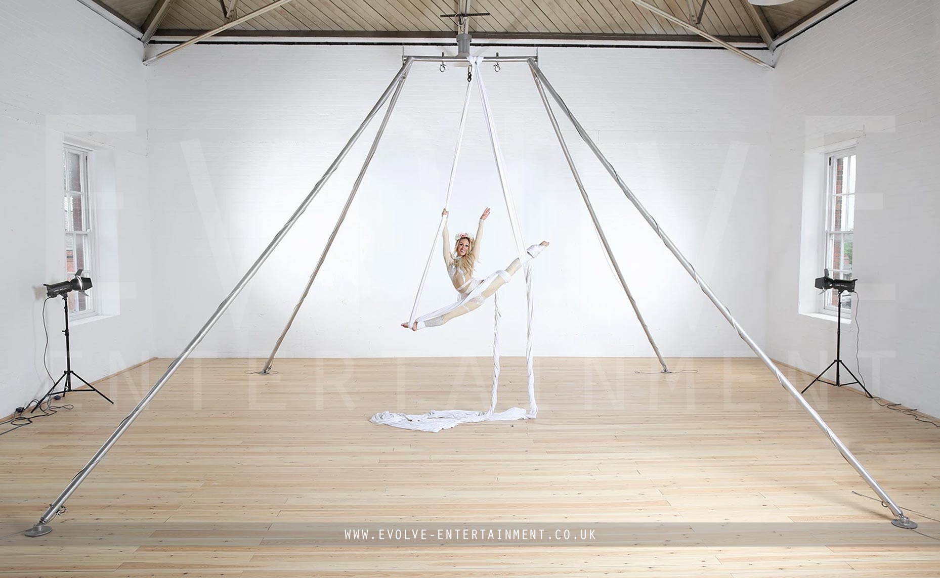 Freestanding Aerial Rig Evolve Entertainment