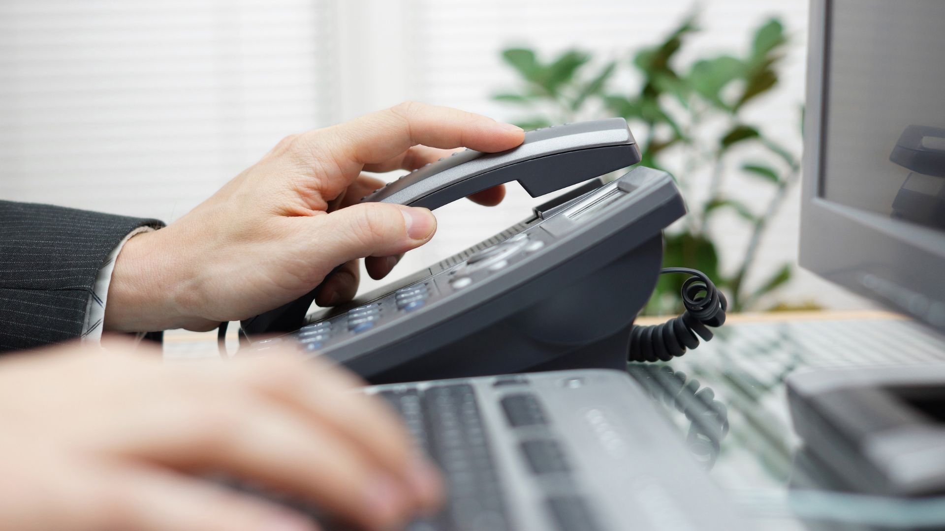 The differences between VoIP and PSTN - what’s best for your business?