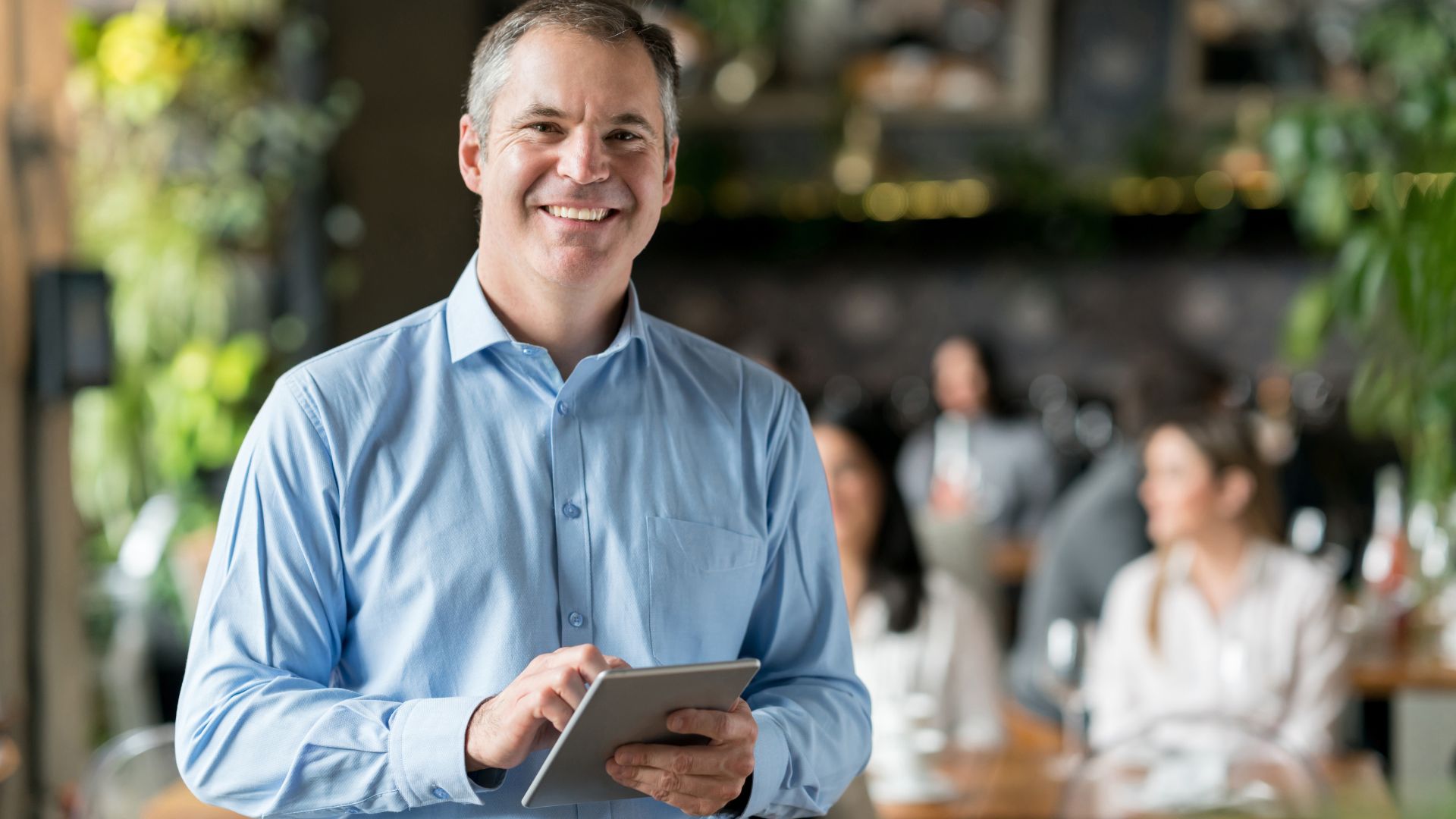 Why are business franchises moving to Cloud phone systems?