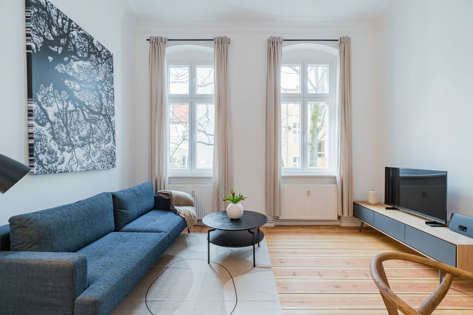 Furnished apartment, living room with balcony access in Berlin Mitte