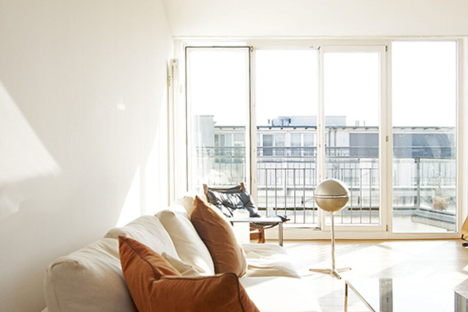 Furnished apartment, living room with panoramic windows in Berlin Kreuzberg