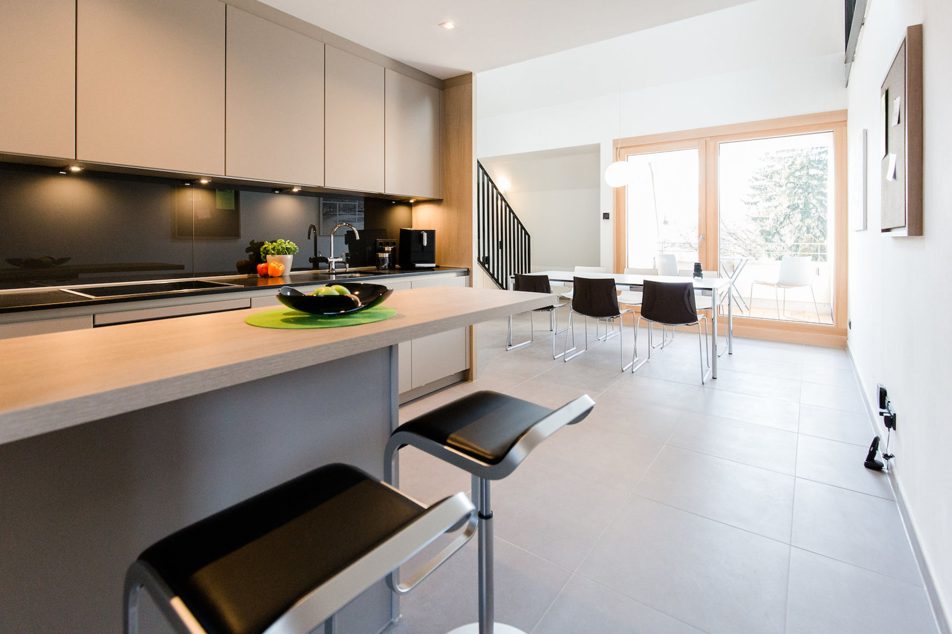 Maisonette Apartment mit 3 Schlafzimmern und 2 Bädern über 2 Etagen auf