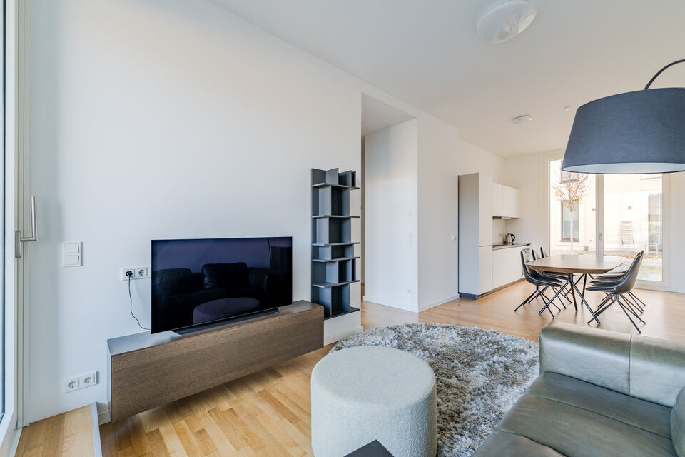 Furnished apartment, living room with wooden flooring in Berlin Mitte