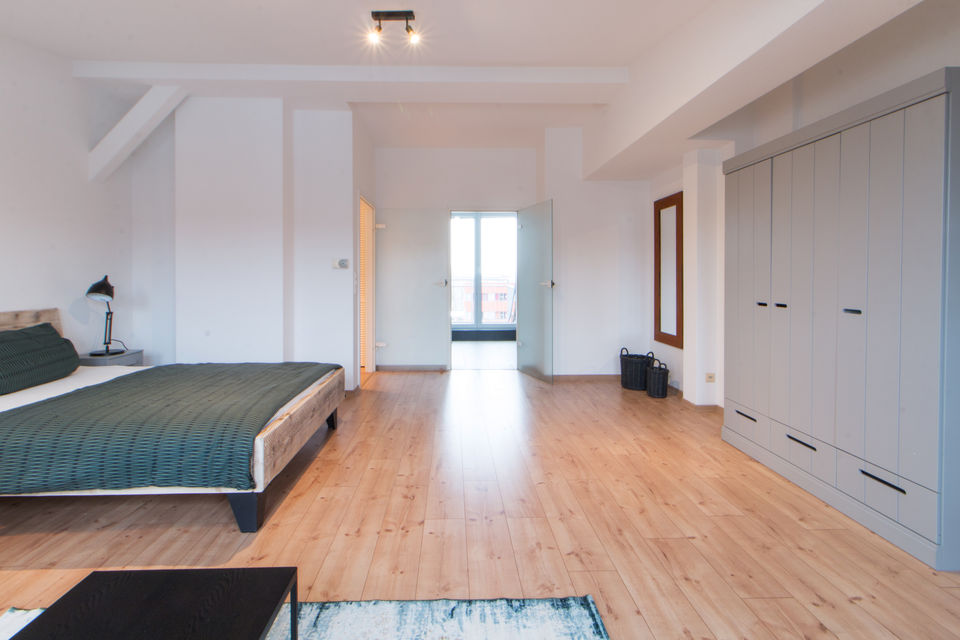 Furnished apartment, bedroom 1 with wooden flooring in Berlin Kreuzberg