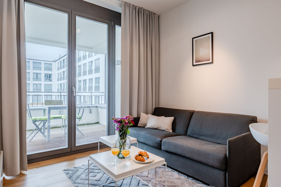 Furnished apartment, living room with balcony access in Berlin Mitte