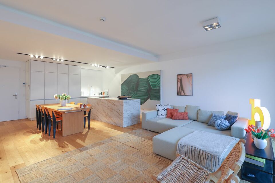 Oven in fully equipped kitchen Berlin Mitte