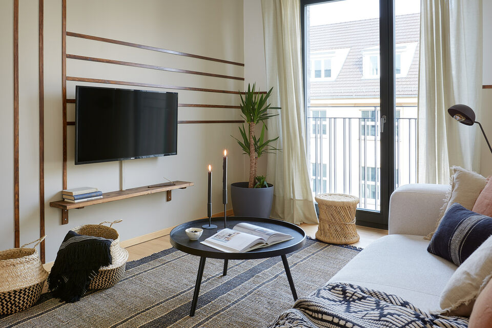 Furnished apartment, living room with balcony access in Berlin Mitte