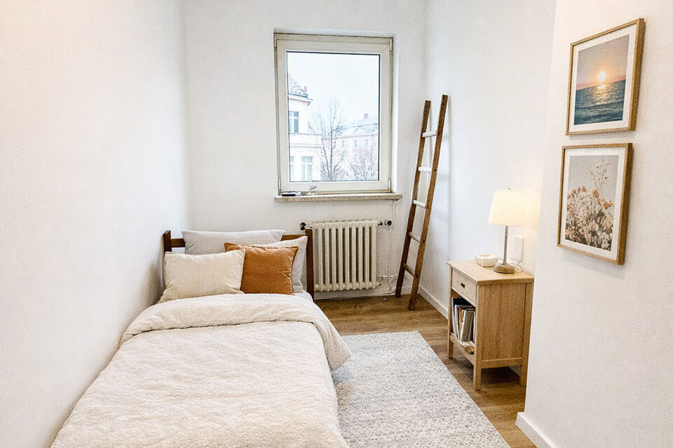Möblierte Wohnung, Schlafzimmer mit Einzelbett in Berlin Kreuzberg
