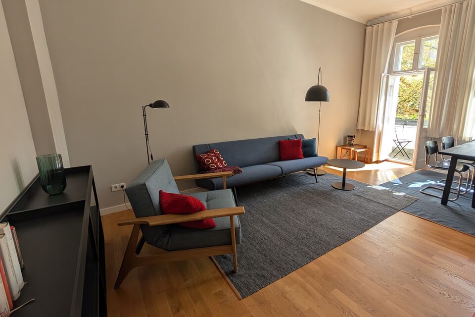 Furnished apartment, living room with balcony access in Berlin Charlottenburg
