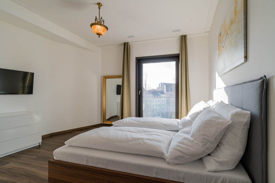 Furnished apartment, floor plan with balcony access in Berlin Mitte
