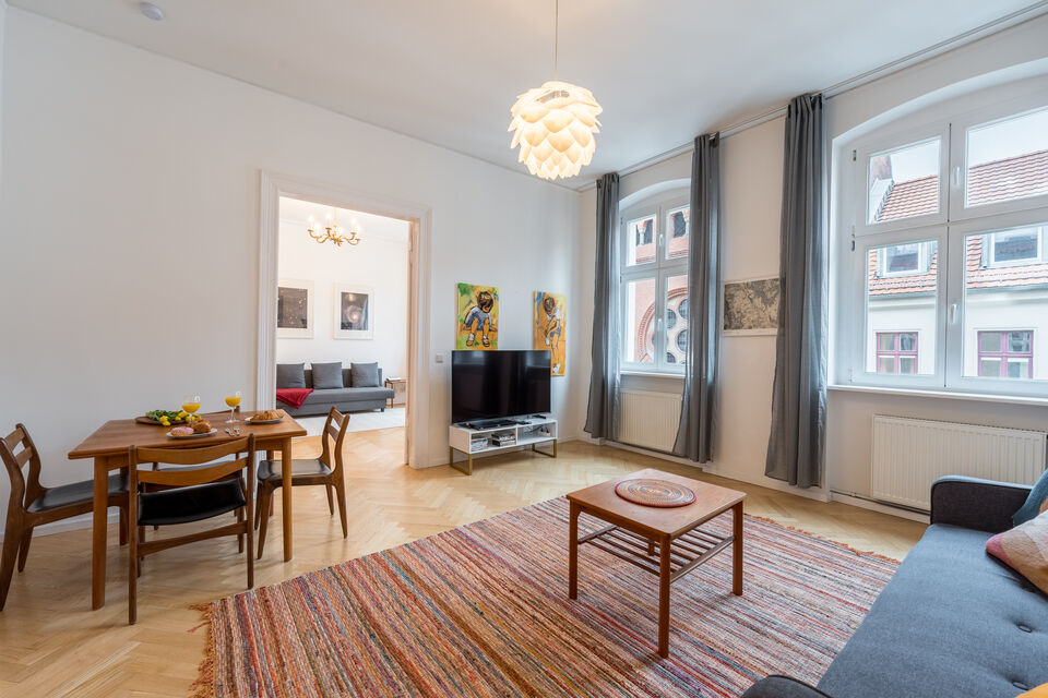 Furnished apartment, living room with wooden parquet flooring in Berlin Mitte