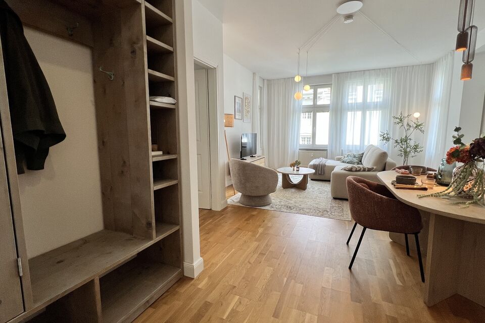 Furnished apartment, living room with oak parquet flooring in Berlin Mitte