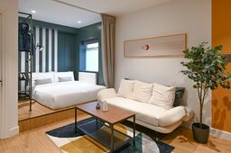 Serviced apartment in London, City of London - #6482-8