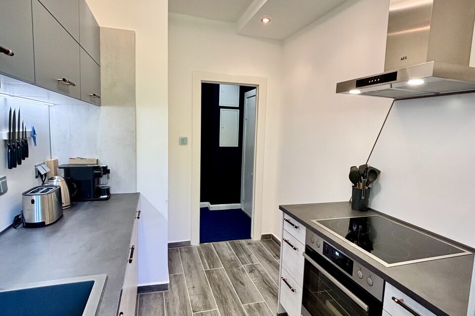 Möblierte Wohnung, Küche mit Kochinsel in Berlin Wilmersdorf
