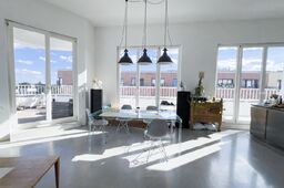 Möblierte Wohnung in Berlin, Friedrichshain – Essbereich & Küche