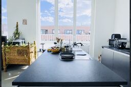 Möblierte Wohnung in Berlin, Friedrichshain – Essbereich & Küche