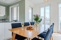 Furnished apartment in Berlin, Adlershof – Dining Area & Kitchen