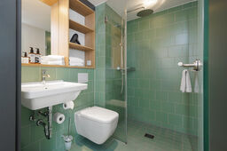 Serviced Apartment in München, Schwabing – Badezimmer 1