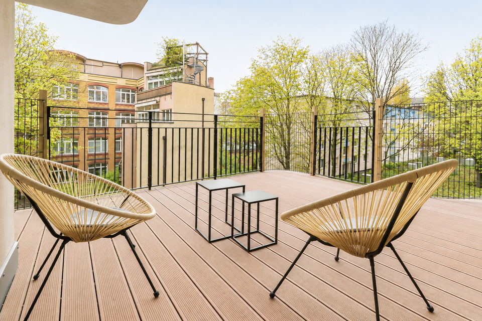 Möblierte Wohnung, Dachterrasse mit Stadtblick in Berlin Mitte