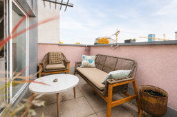Furnished apartment, rooftop terrace with lounge seating in Berlin Friedrichshain
