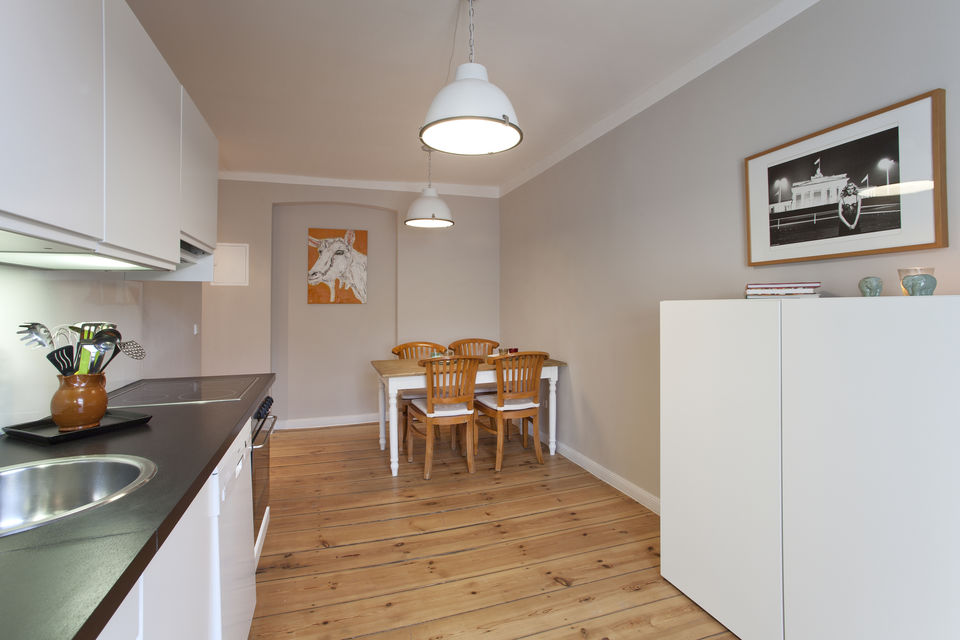 Furnished apartment, kitchen with wooden flooring in Berlin Mitte
