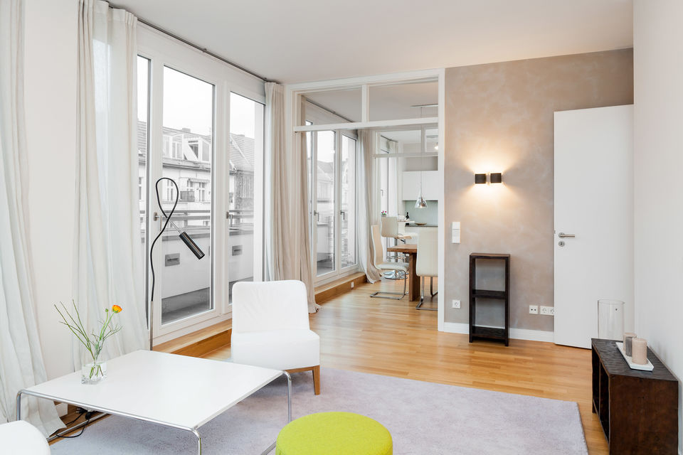 Furnished apartment, living room with balcony access in Berlin Schöneberg