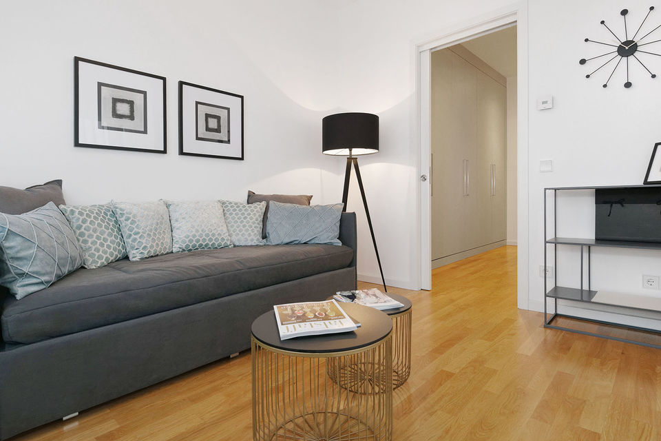Furnished apartment, living room with parquet flooring in Berlin Mitte