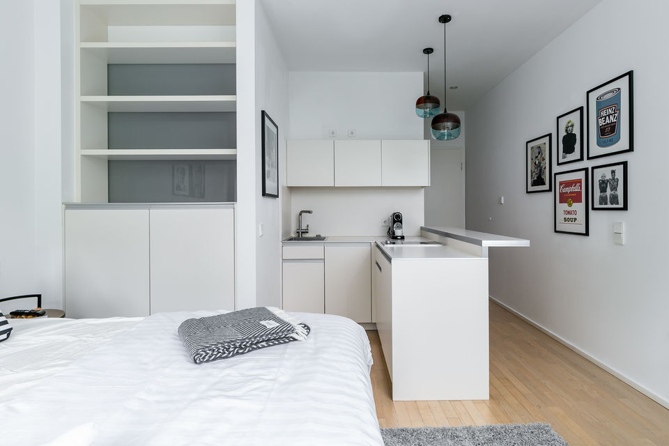 Furnished apartment, bedroom with integrated kitchenette in Berlin Kreuzberg