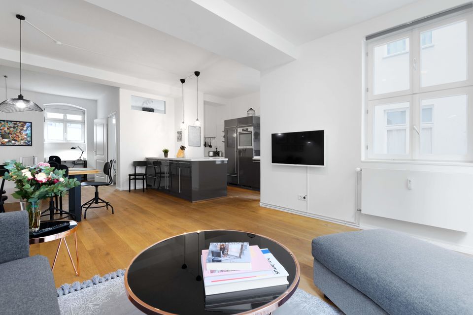 Furnished apartment, living room with open kitchen in Berlin Mitte