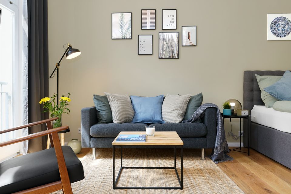 Furnished apartment, living room with wooden flooring in Berlin Prenzlauer Berg
