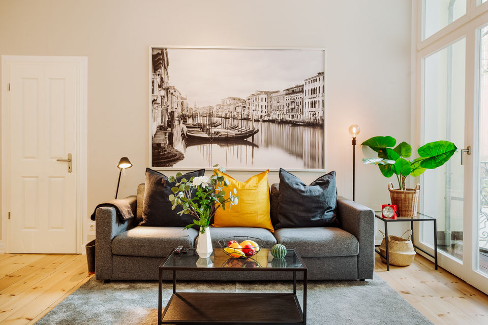 Furnished apartment, living room with Venice artwork in Berlin Prenzlauer Berg