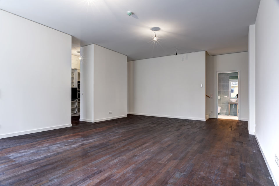 Apartment, living room with wooden parquet flooring in Berlin Mitte