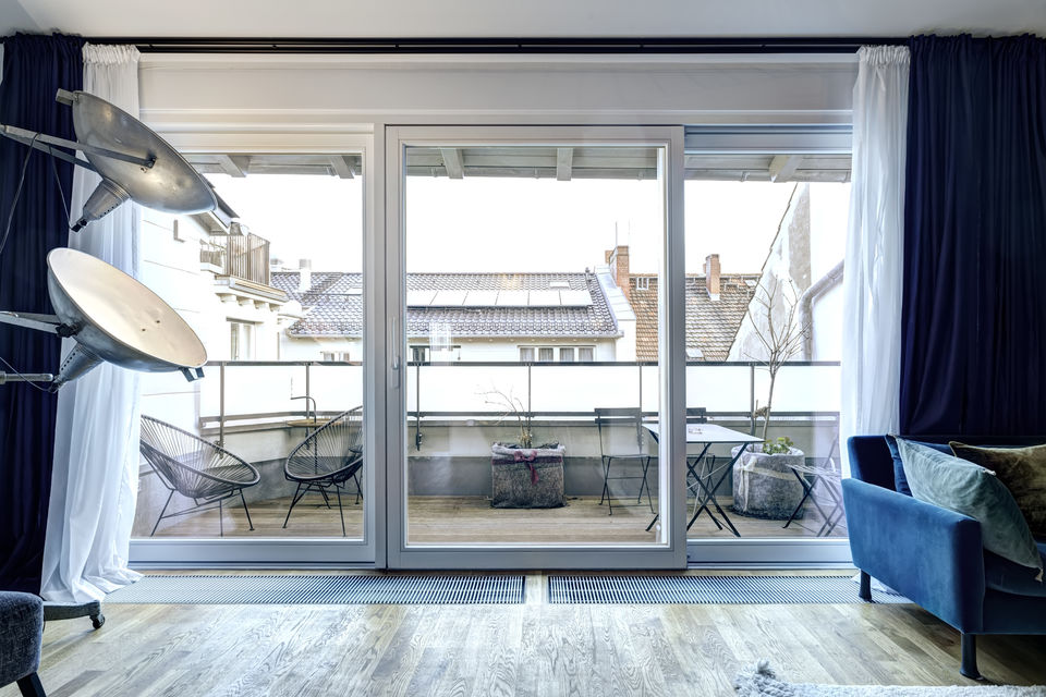 Serviced apartment, balcony with city view in Berlin Mitte