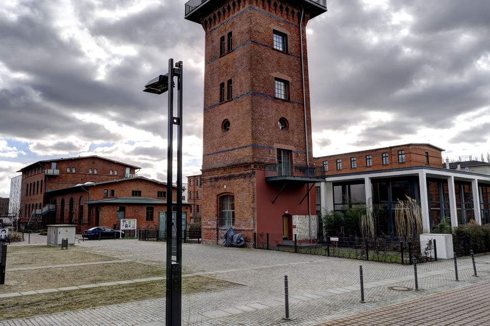 Furnished house, neighborhood with industrial architecture in Berlin Rummelsburg
