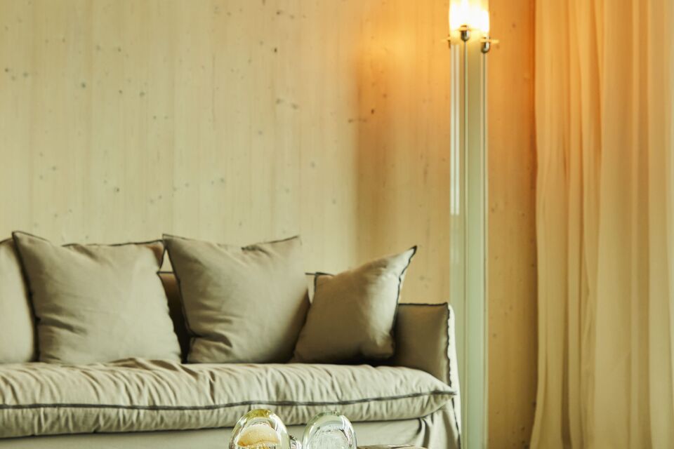 Furnished apartment, living room with floor lamp in Berlin Wedding