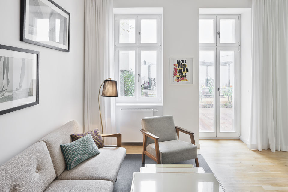 Furnished apartment, living room with balcony access in Berlin Charlottenburg