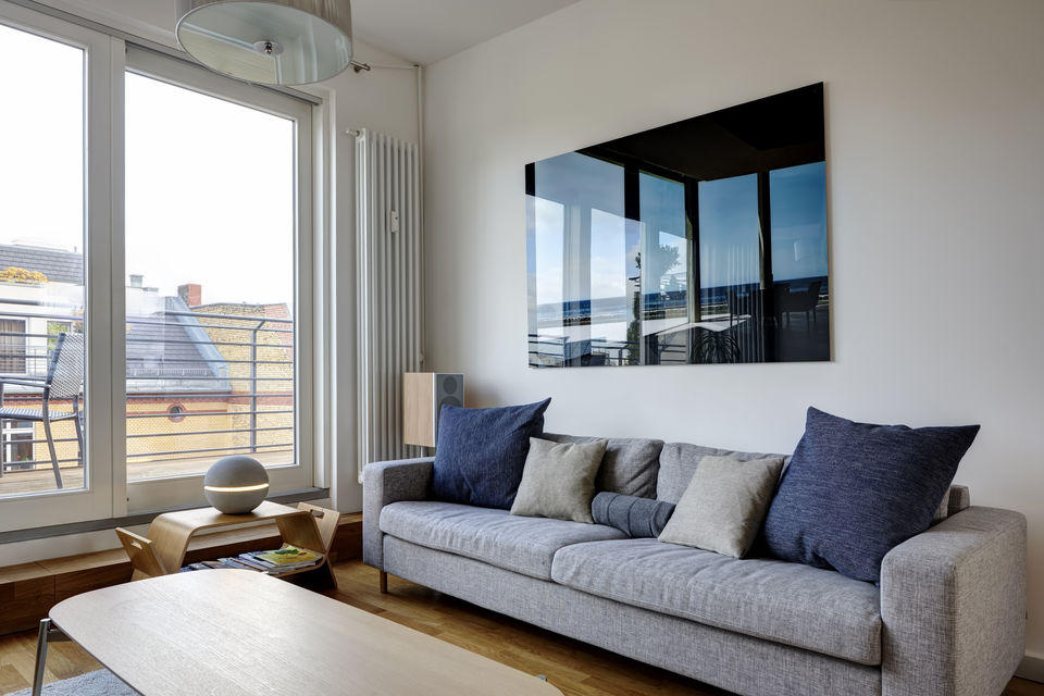 Möblierte Wohnung, Wohnzimmer mit Stadtblick in Berlin Friedrichshain