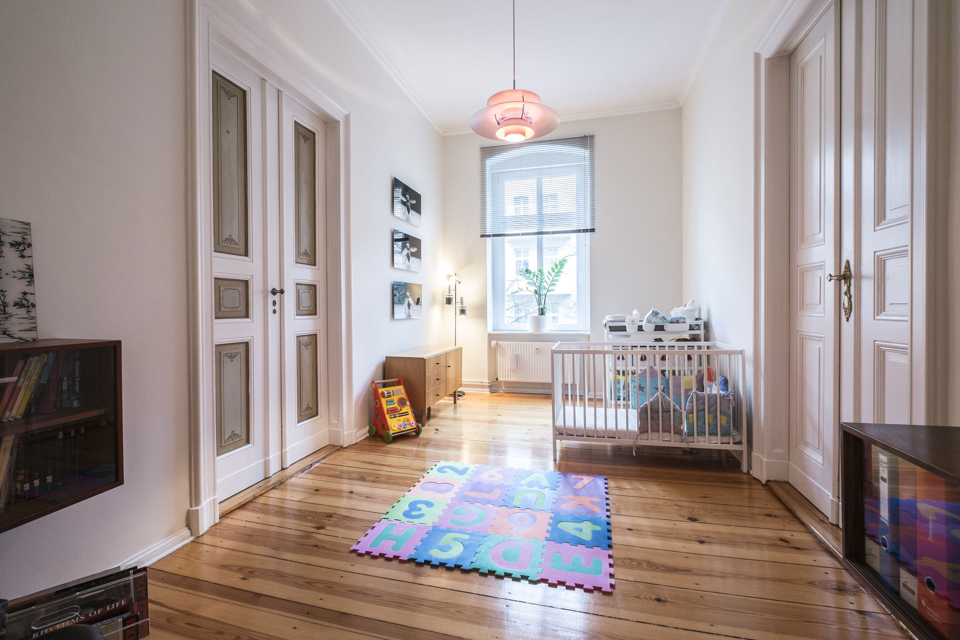 Modernisiertes altbau apartment in kreuzberg farawayhome