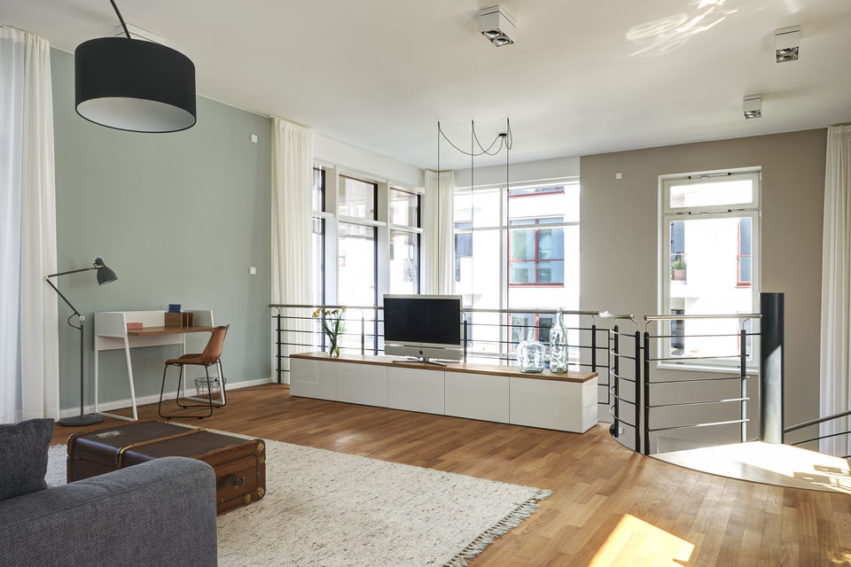 Furnished apartment, living room with balcony access in Berlin Weißensee