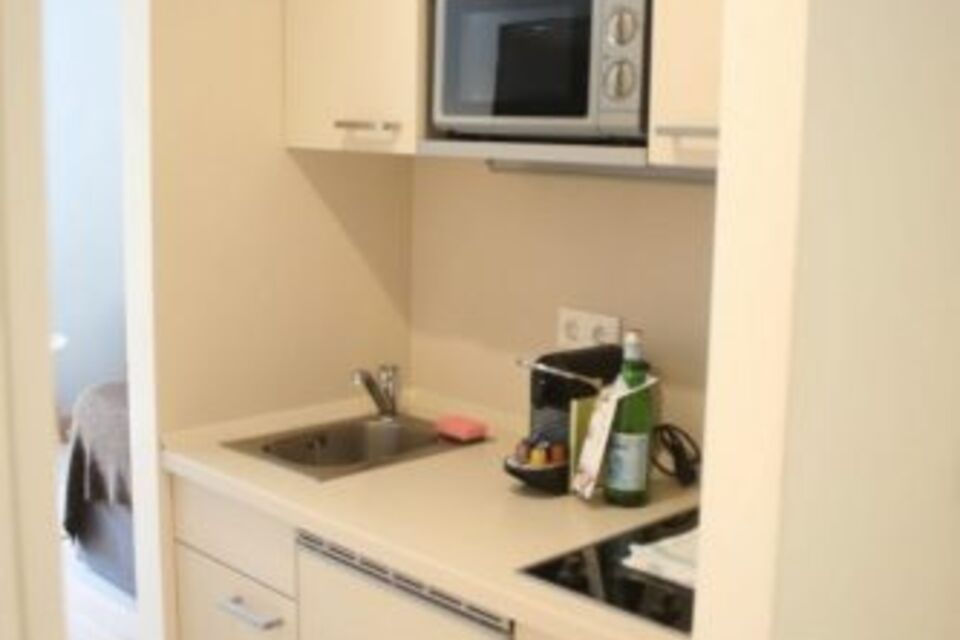 Furnished apartment, kitchen with kitchenette in Frankfurt Nordend-Ost