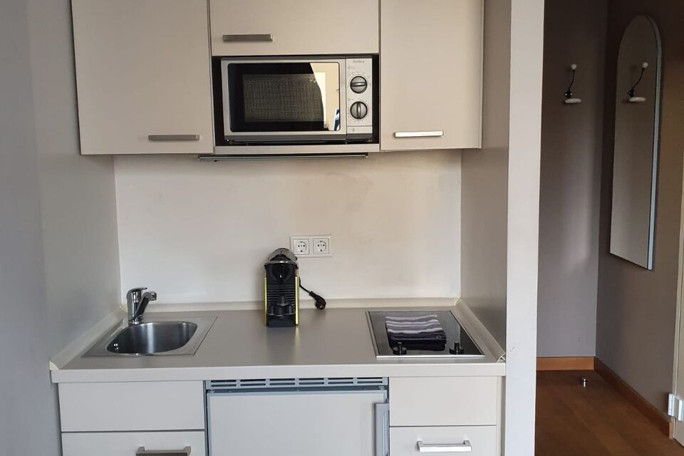 Furnished apartment, kitchen with kitchenette in Frankfurt Nordend-Ost