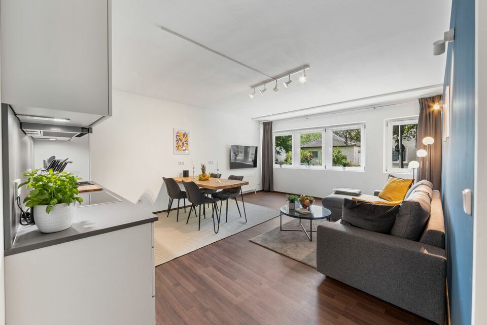 Furnished apartment, living room with open kitchen in Berlin Reinickendorf