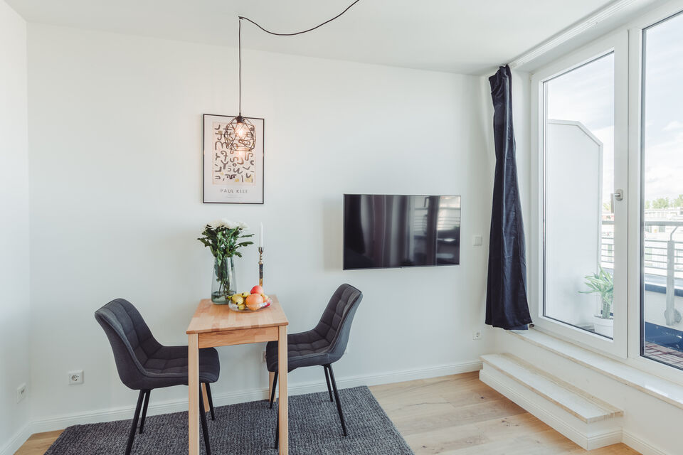 Furnished apartment, living room with balcony access in Berlin Prenzlauer Berg