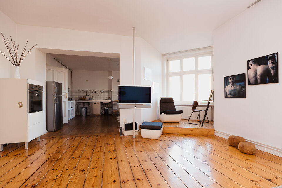 Furnished apartment, living room with wooden flooring in Berlin Prenzlauer Berg