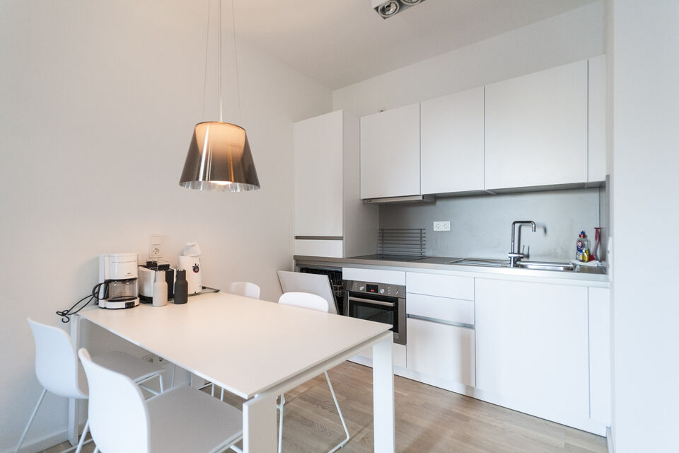 Furnished apartment, kitchen with modern kitchen unit in Berlin Mitte