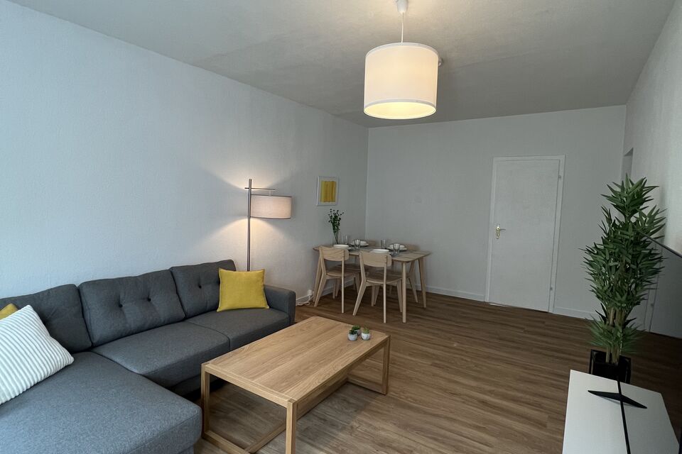 Furnished apartment, living room with corner sofa in Berlin Treptow-Köpenick