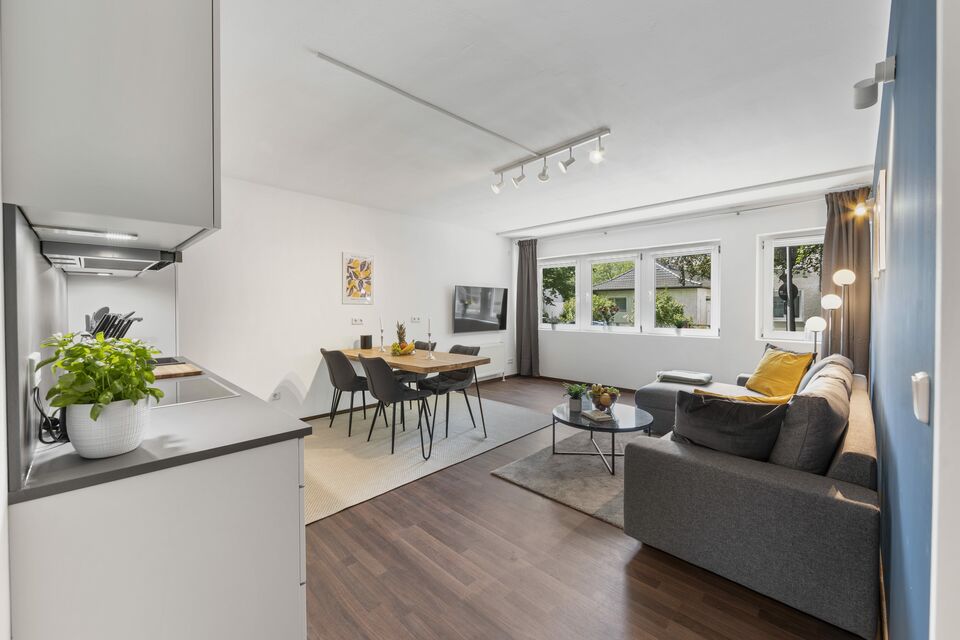 Furnished apartment, living room with open kitchen in Berlin Tegel