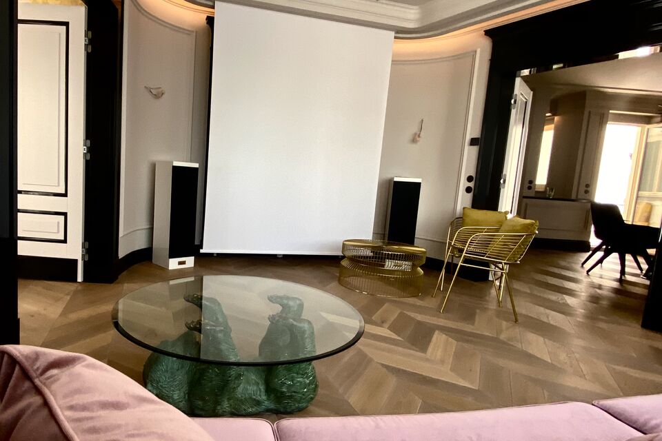 Furnished apartment, living room with glass table in Berlin Mitte