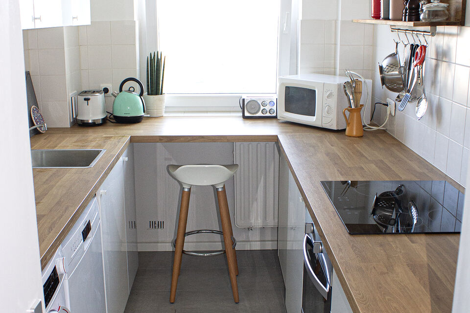 Furnished apartment, kitchen with cooking nook in Berlin Wilmersdorf