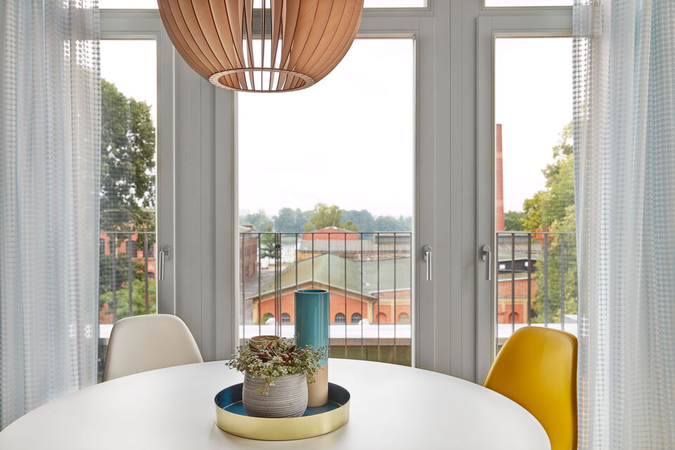 Furnished apartment, dining room with panoramic windows in Berlin Spandau